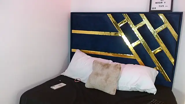 BabyValen69 online show from February 18, 2026, 12:23 pm