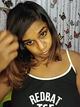 indianstrawberrylips4u online show from May 31, 2026, 6:09 pm