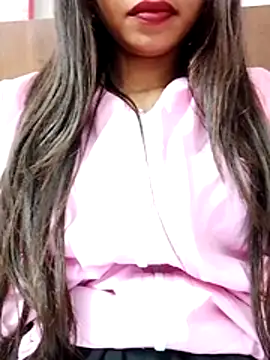 Snapshot of cute_girl_29 chatting on February 17, 2026, 9:54 pm cute girl 29 online show from February 17, 2026, 9:54 pm