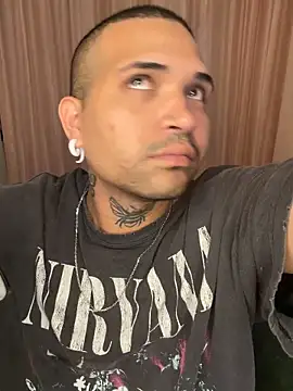 Simone026 online show from March 11, 2026, 12:05 am