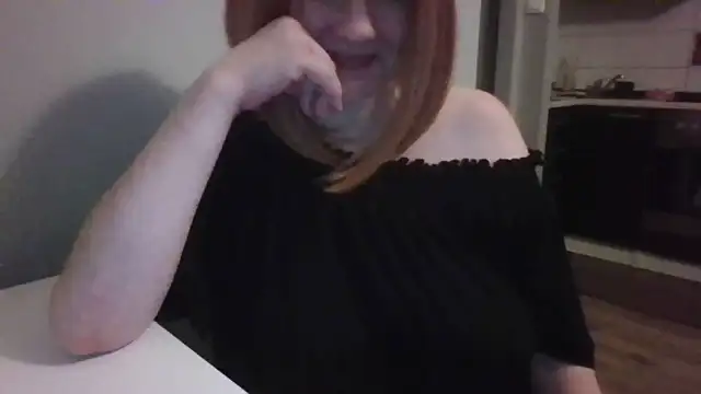 Snapshot of Beatique1 chatting on June 16, 2026, 10:56 pm Beatique1 online show from June 16, 2026, 10:56 pm