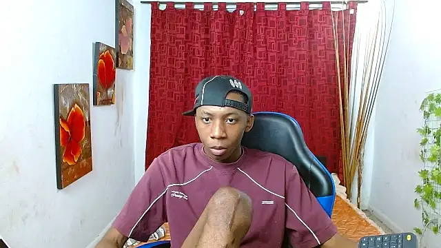 milo018 online show from June 3, 2026, 5:18 pm