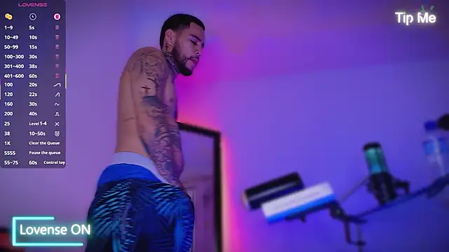 Snapshot of king_of_desire chatting on February 23, 2026, 7:33 pm king of desire online show from February 23, 2026, 7:33 pm