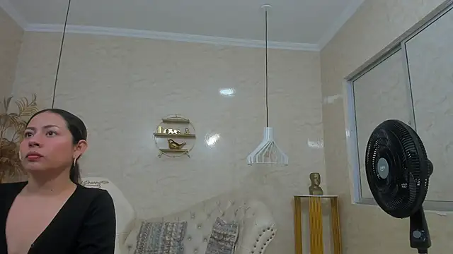 CAAMII SWEETT online show from April 2, 2026, 7:55 pm