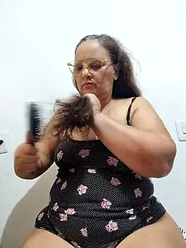 Snapshot of Noemipopi chatting on February 26, 2026, 8:08 pm Noemipopi online show from February 26, 2026, 8:08 pm