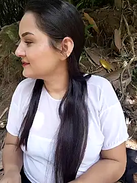 Snapshot of yissela92 chatting on February 20, 2026, 6:19 pm yissela92 online show from February 20, 2026, 6:19 pm