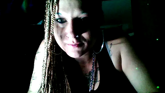 Snapshot of OCEANWATER1991 chatting on June 19, 2026, 7:45 am OCEANWATER1991 online show from June 19, 2026, 7:45 am