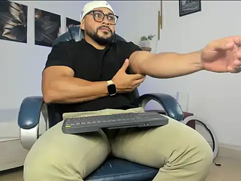 Snapshot of Cronos_Shong chatting on February 22, 2026, 4:13 am Cronos Shong online show from February 22, 2026, 4:13 am