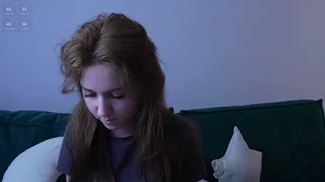 Snapshot of monnymoonn chatting on August 1, 2026, 7:29 am monnymoonn online show from August 1, 2026, 7:29 am