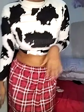 Snapshot of sugermoji chatting on April 5, 2026, 4:26 pm sugermoji online show from April 5, 2026, 4:26 pm