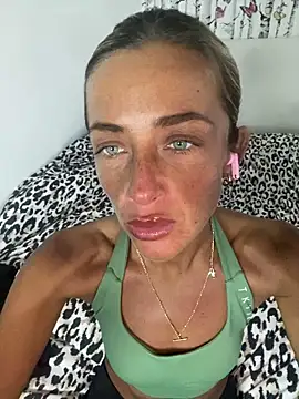 ScarlettGold  online show from March 10, 2026, 11:37 am