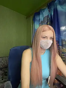 SophieBlackwood online show from May 31, 2026, 7:37 am