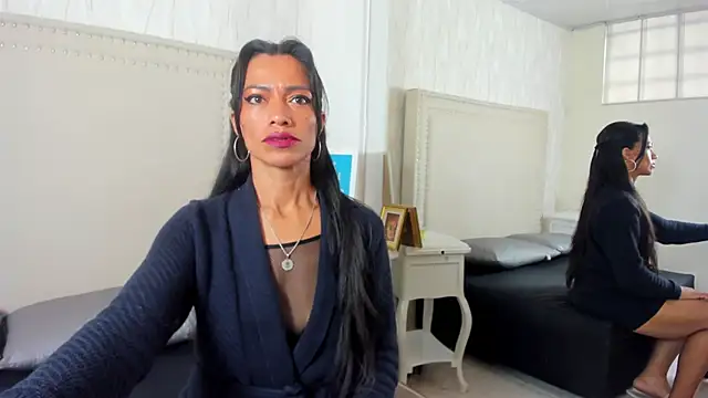 Snapshot of FernandaAvilax chatting on April 21, 2026, 7:50 pm FernandaAvilax online show from April 21, 2026, 7:50 pm