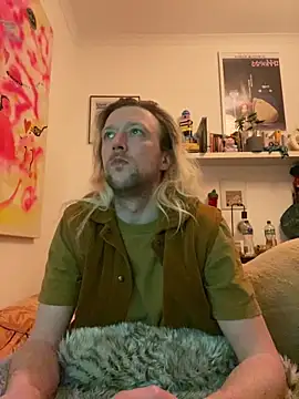 straightalex1995 online show from February 18, 2026, 5:09 pm