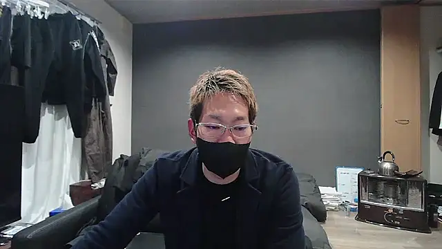 Snapshot of ryuaaaaa chatting on March 1, 2026, 4:42 pm ryuaaaaa online show from March 1, 2026, 4:42 pm