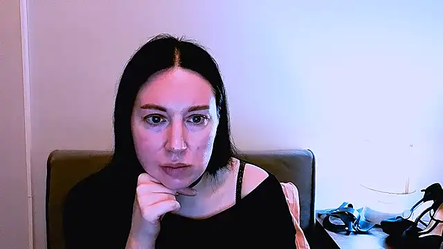 MiaFair online show from March 7, 2026, 5:43 pm