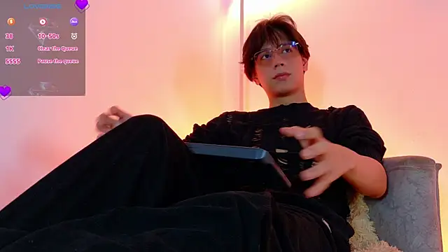 lui x dust online show from March 29, 2026, 3:17 am