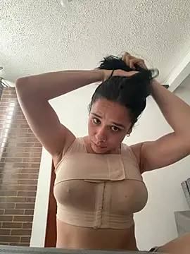 Snapshot of Fox_doll_ chatting on August 1, 2026, 6:07 pm Fox doll online show from August 1, 2026, 6:07 pm