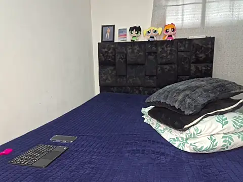 NewYoungHot online show from March 23, 2026, 8:13 pm