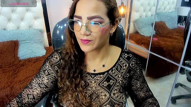 eliimar  online show from March 12, 2026, 9:54 pm