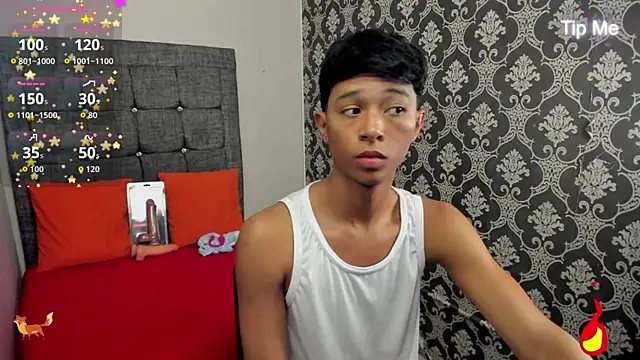 Snapshot of Little_Twink19x chatting on June 26, 2026, 7:40 pm Little Twink19x online show from June 26, 2026, 7:40 pm