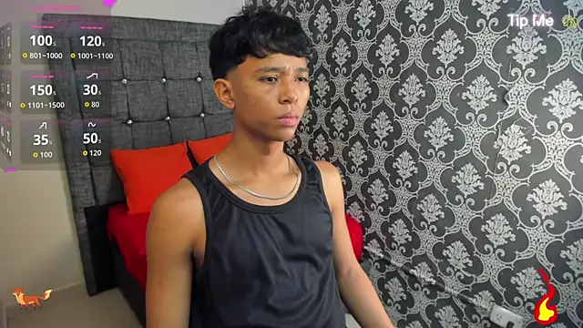 Snapshot of Little_Twink19x chatting on July 4, 2026, 7:42 pm Little Twink19x online show from July 4, 2026, 7:42 pm