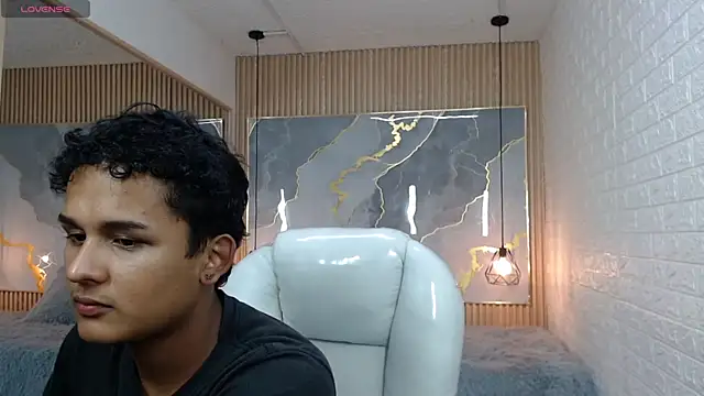 Snapshot of velvet_o chatting on February 20, 2026, 2:41 am velvet o online show from February 20, 2026, 2:41 am