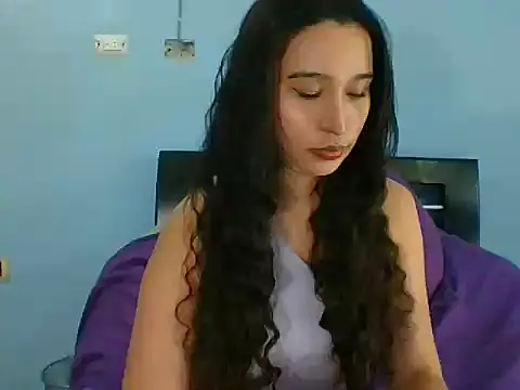 scarlettscottx  online show from March 24, 2026, 11:32 pm