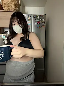 kitty 1019a online show from March 12, 2026, 5:46 am