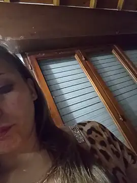 Snapshot of CamiliLuna chatting on June 30, 2026, 2:45 am CamiliLuna online show from June 30, 2026, 2:45 am