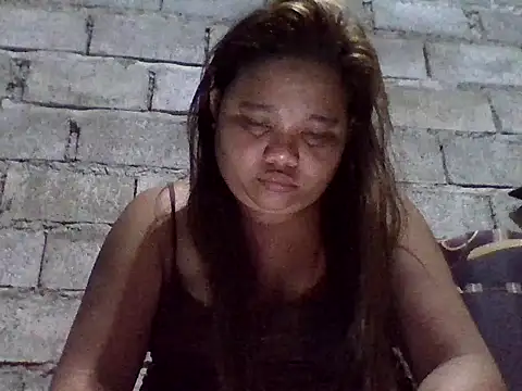 Snapshot of sweetlyn31 chatting on June 22, 2026, 10:51 pm sweetlyn31 online show from June 22, 2026, 10:51 pm