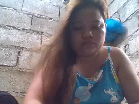 Snapshot of sweetlyn31 chatting on July 25, 2026, 5:27 am sweetlyn31 online show from July 25, 2026, 5:27 am