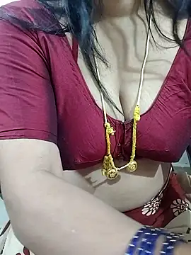 Snapshot of Vandana122 chatting on February 20, 2026, 8:27 am Vandana122 online show from February 20, 2026, 8:27 am