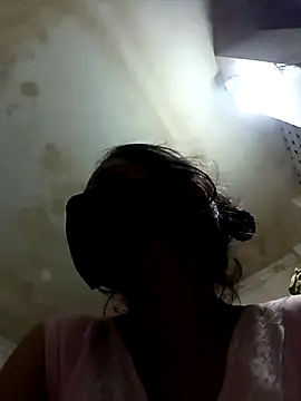 Snapshot of Vandana122 chatting on March 28, 2026, 3:22 pm Vandana122 online show from March 28, 2026, 3:22 pm