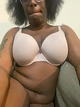 Snapshot of Sinfulwaterfalls chatting on May 12, 2026, 3:03 am Sinfulwaterfalls online show from May 12, 2026, 3:03 am