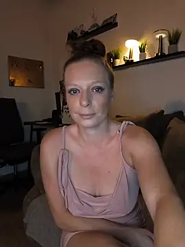 Snapshot of ZaramourXMrX chatting on July 3, 2026, 8:26 pm ZaramourXMrX online show from July 3, 2026, 8:26 pm