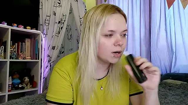 Snapshot of Karengilgun chatting on February 25, 2026, 2:59 pm Karengilgun online show from February 25, 2026, 2:59 pm