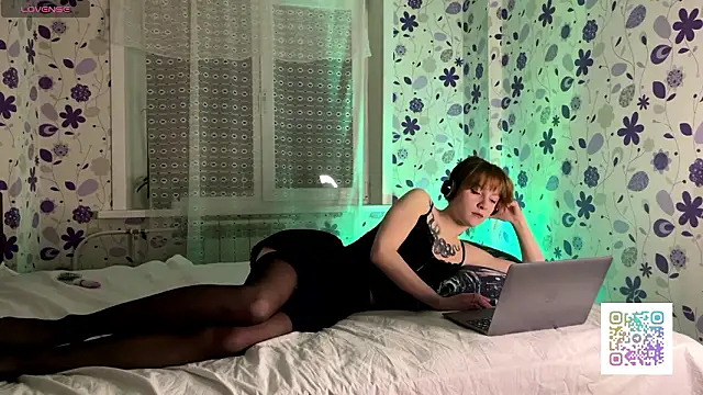 Snapshot of NIce_fox chatting on February 26, 2026, 3:44 pm NIce fox online show from February 26, 2026, 3:44 pm