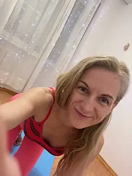 Faiiry  online show from March 4, 2026, 2:50 am