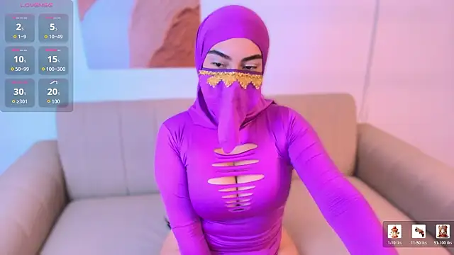 Snapshot of Malika_Noor chatting on February 24, 2026, 2:04 pm Malika Noor online show from February 24, 2026, 2:04 pm