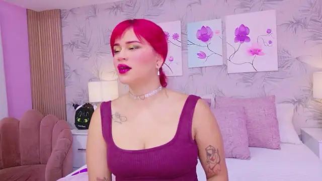 CherryTayloor online show from April 9, 2026, 2:33 am