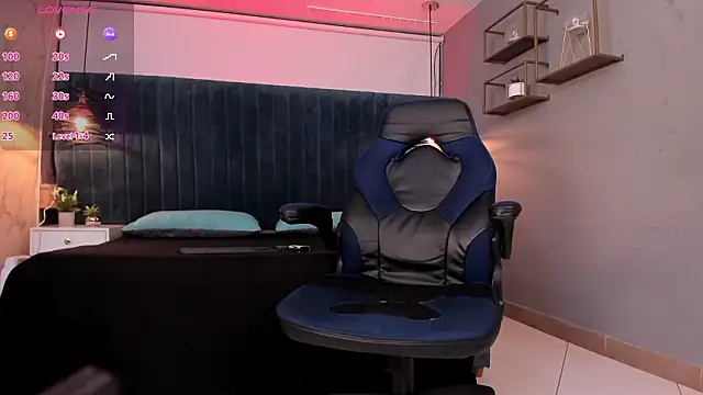 Snapshot of liam_es chatting on February 25, 2026, 2:32 am liam es online show from February 25, 2026, 2:32 am