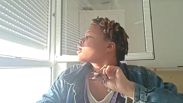 DolliaStarz online show from March 16, 2026, 5:06 pm