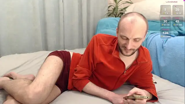 edifox089 online show from June 1, 2026, 10:33 pm