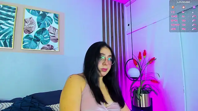 mia wills  online show from March 19, 2026, 4:44 pm