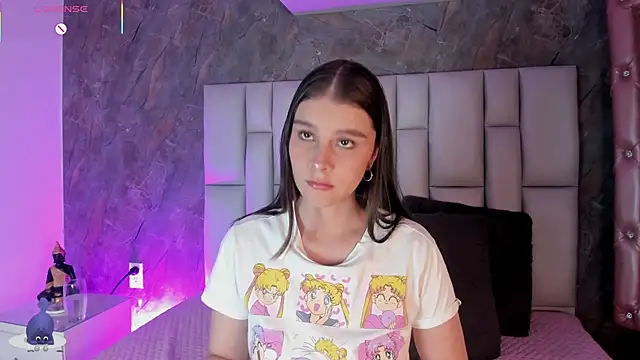 lya gomez online show from March 19, 2026, 2:48 am