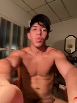Alejandrososas online show from June 5, 2026, 5:07 pm