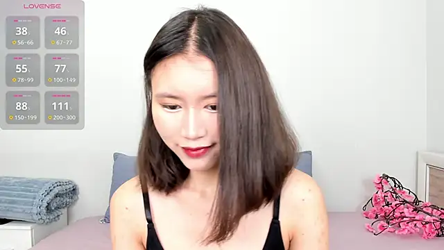 Kiraeko online show from June 26, 2026, 10:25 pm