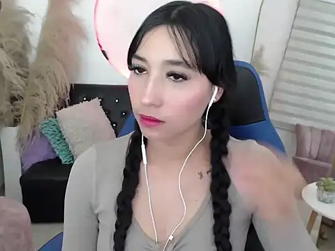 ivvoncute online show from April 18, 2026, 3:54 am