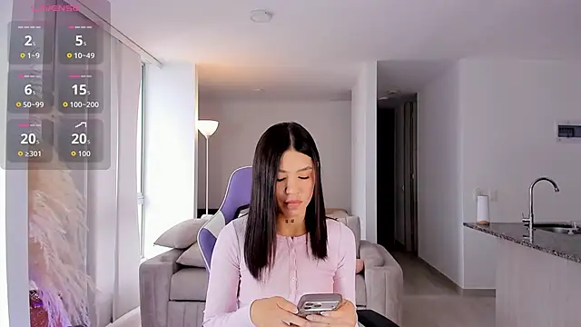 sofiawiliams online show from April 15, 2026, 1:18 pm